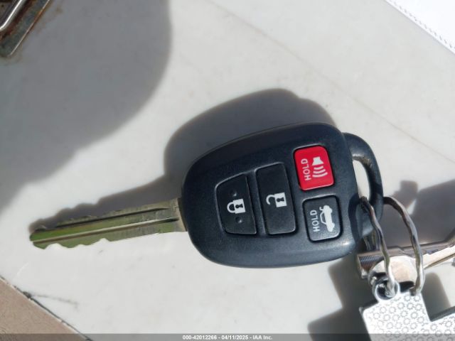 5YFBURHE0FP250256 Toyota Corolla Le/le Plus/le Premium