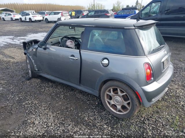2004 MINI COOPER S WMWRE33434TD88466 Photo 2