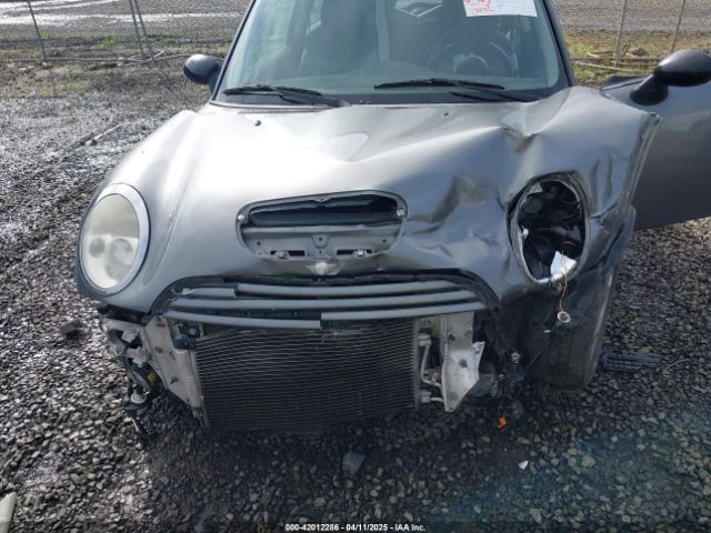2004 MINI COOPER S WMWRE33434TD88466 Photo 5