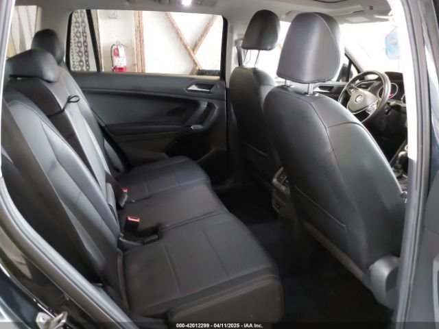 3VV2B7AX5KM074555 Volkswagen Tiguan 2.0t Se/2.0t Sel/2.0t Sel R-line/2.0t Sel R-line Black