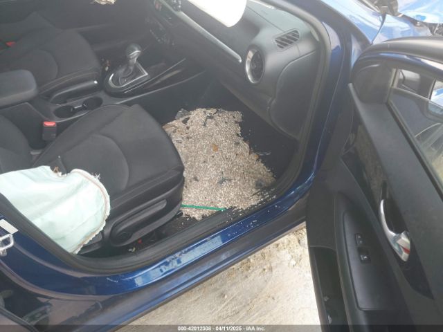3KPF34AD7KE005118 KIA FORTE S