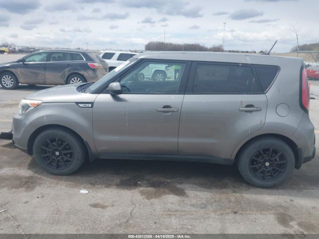KNDJN2A25F7197295 KIA Soul