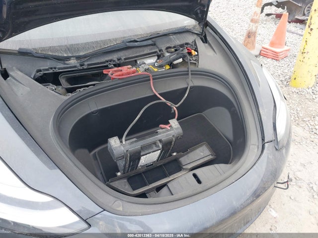 2019 TESLA MODEL 3 5YJ3E1EB5KF205896 Photo 9