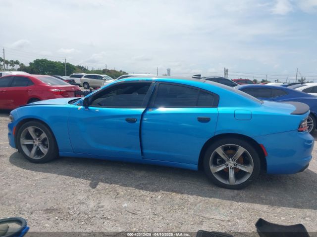 2C3CDXHG3FH827754 Dodge Charger Sxt