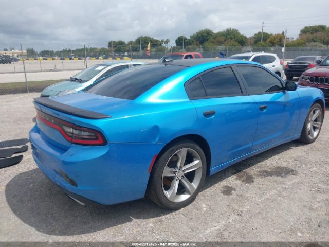 2C3CDXHG3FH827754 Dodge Charger Sxt