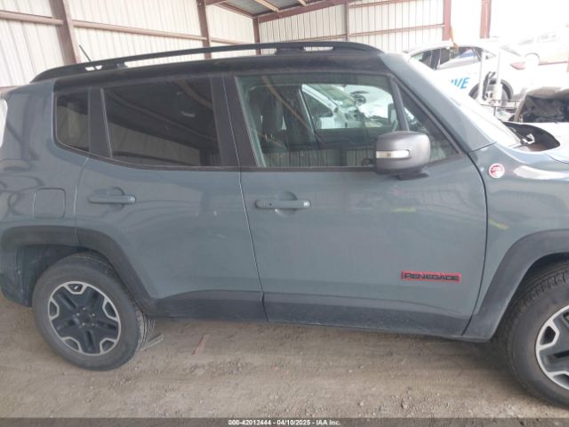 ZACCJBCB4HPG53052 Jeep Renegade Trailhawk 4x4