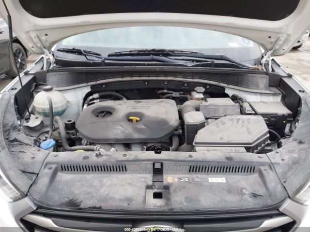 KM8J3CA40HU508757 Hyundai TUCSON SE