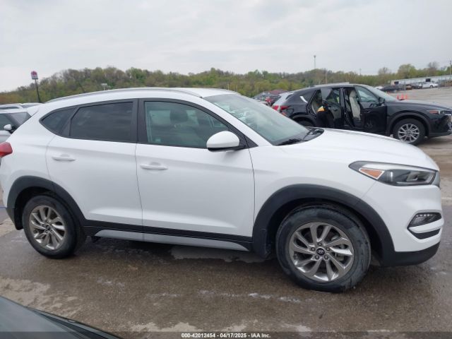 KM8J3CA40HU508757 Hyundai TUCSON SE