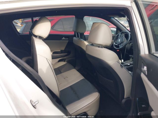 KNDPNCAC6J7442364 KIA Sportage Ex
