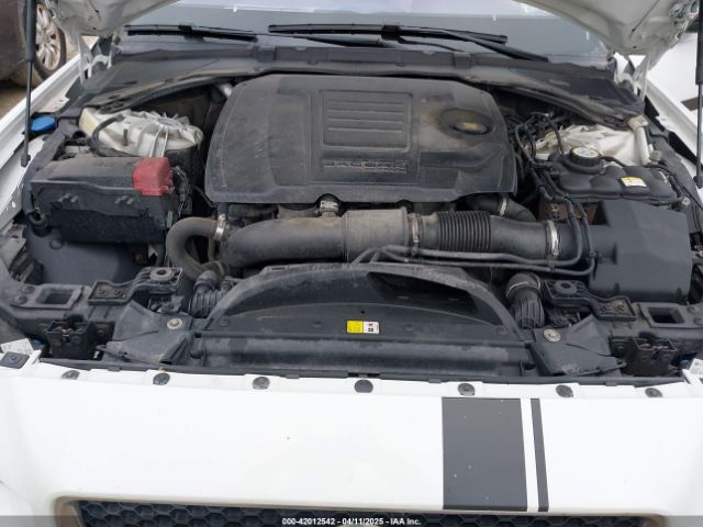 SAJAJ4FX2JCP24495 Jaguar Xe 25t Premium