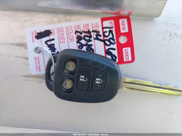 5YFBURHE2EP088452 Toyota Corolla Le Plus
