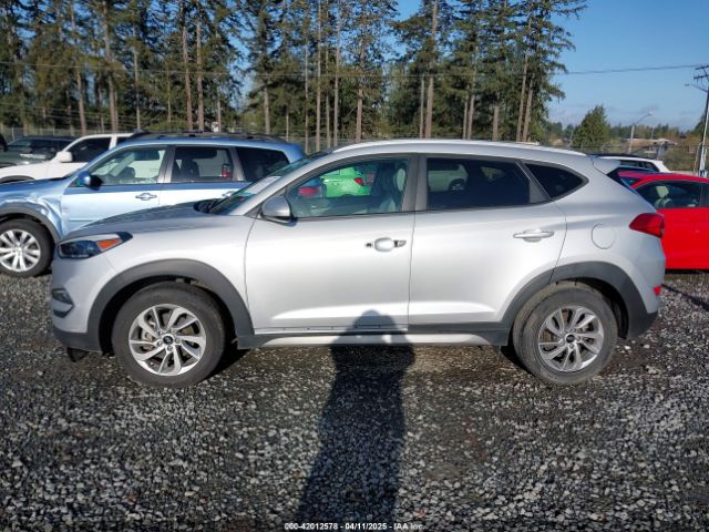 KM8J33A41HU273463 Hyundai TUCSON SE