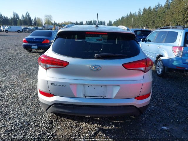 KM8J33A41HU273463 Hyundai TUCSON SE