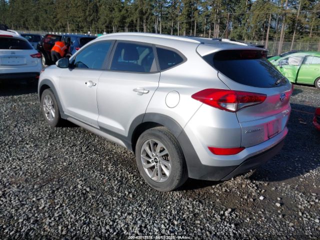 KM8J33A41HU273463 Hyundai TUCSON SE