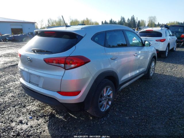 KM8J33A41HU273463 Hyundai TUCSON SE