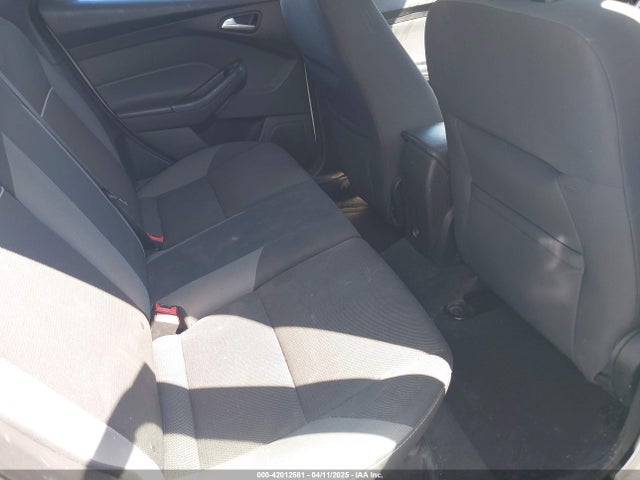 1FADP3K24EL124328 Ford FOCUS SE