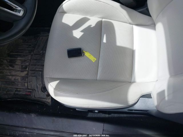 3MZBPAEM1KM104189 Mazda Mazda3 Premium Package