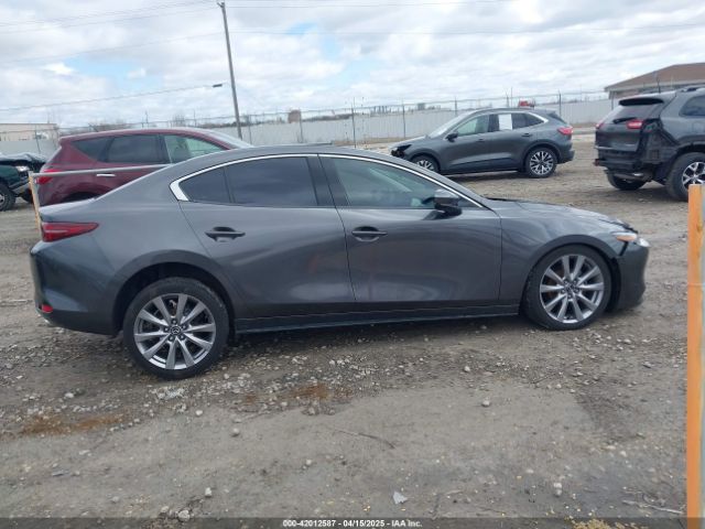 3MZBPAEM1KM104189 Mazda Mazda3 Premium Package