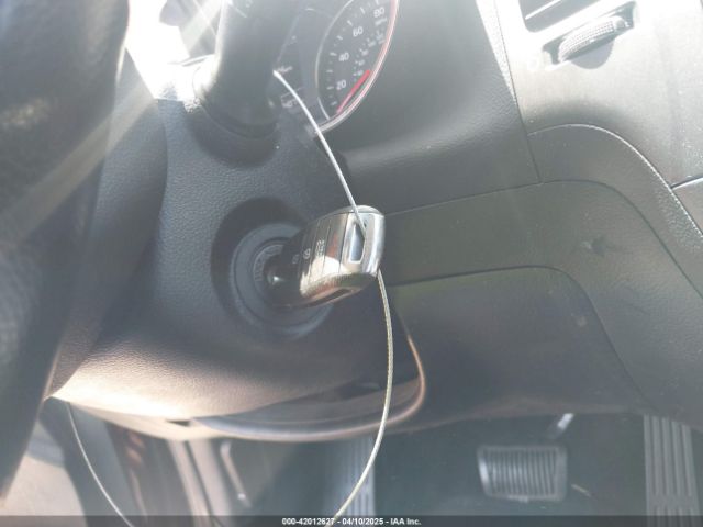 3KPFK4A78HE135379 KIA FORTE LX