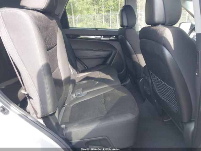 5XYKT4A66FG604410 KIA SORENTO LX