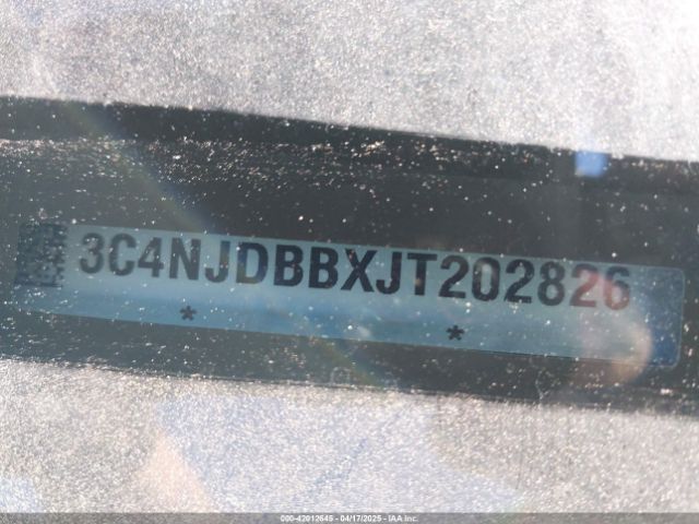 3C4NJDBBXJT202826 Jeep Compass Latitude 4x4