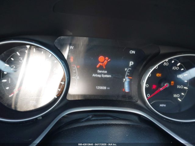 3C4NJDBBXJT202826 Jeep Compass Latitude 4x4