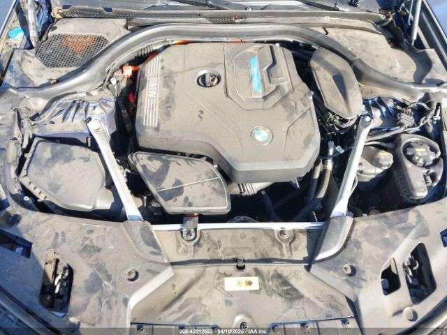 WBA13AG07NCJ54134 BMW 530e