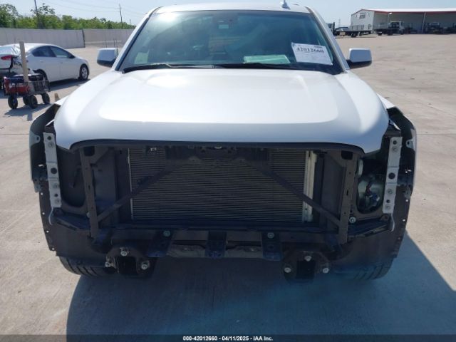 1GKS1GKC9JR144850 GMC Yukon Xl Slt