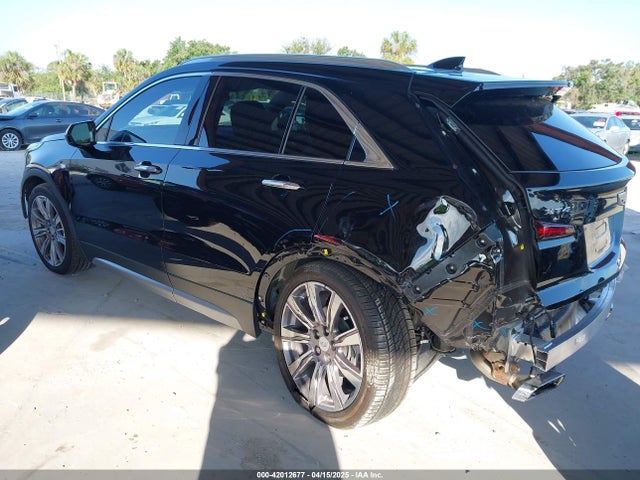 2020 CADILLAC XT4 1GYFZCR42LF144359 Photo 2