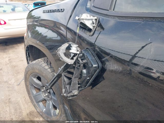 3GCPYBEH9MG172952 Chevrolet Silverado 1500 4wd  Short Bed Custom
