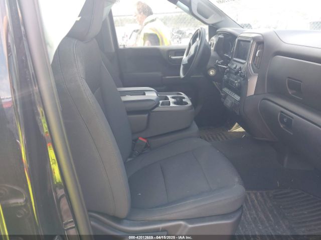 3GCPYBEH9MG172952 Chevrolet Silverado 1500 4wd  Short Bed Custom