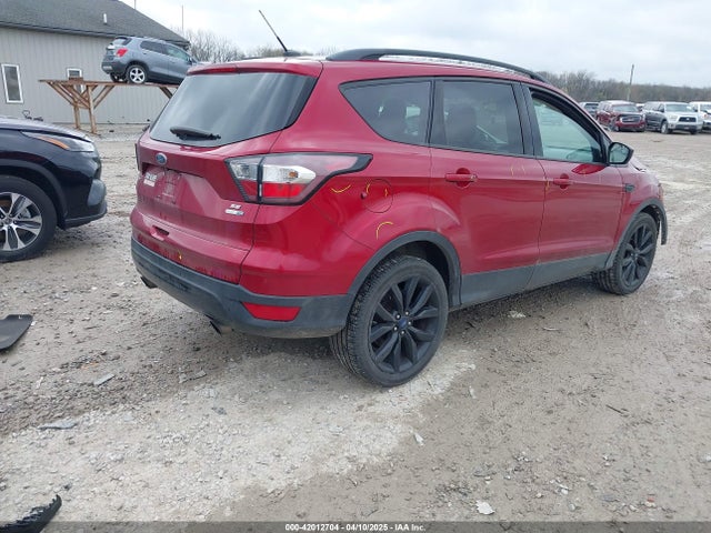 1FMCU9GD8JUD17741 Ford ESCAPE SE