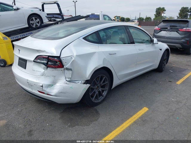 2019 TESLA MODEL 3 5YJ3E1EB0KF494721 Photo 3
