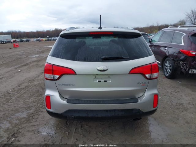 5XYKUDA71EG456929 KIA Sorento Ex V6