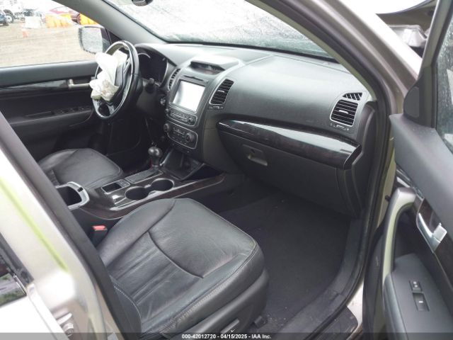5XYKUDA71EG456929 KIA Sorento Ex V6