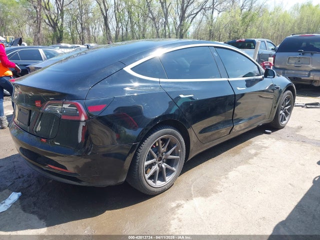 2019 TESLA MODEL 3 5YJ3E1EA4KF296859 Photo 3