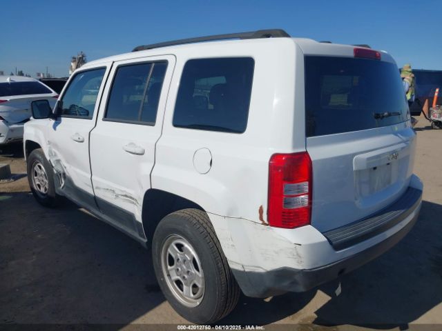 1C4NJPBA3GD813790 Jeep Patriot Sport