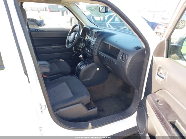 1C4NJPBA5GD722505 Jeep Patriot Sport