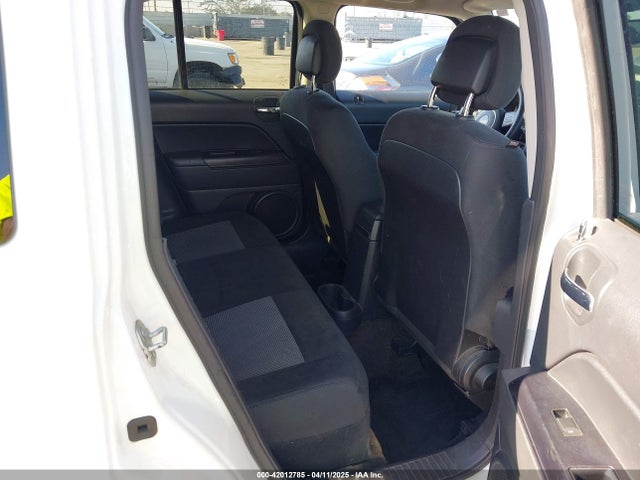 1C4NJPBA5GD722505 Jeep Patriot Sport