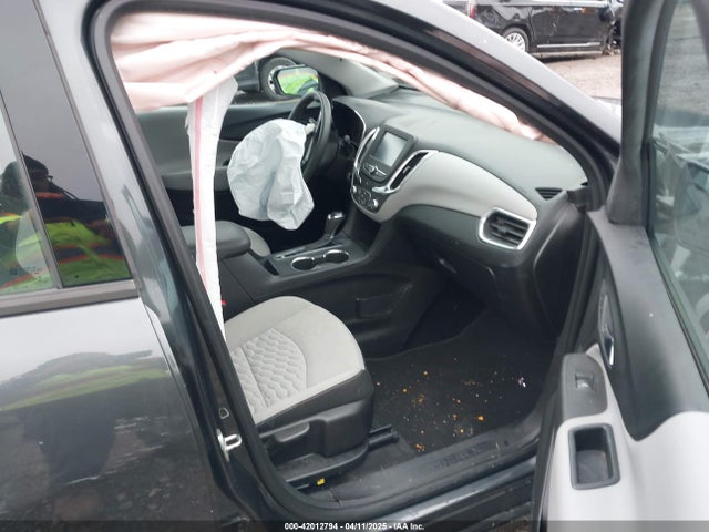 3GNAXHEV3JL118476 Chevrolet EQUINOX LS
