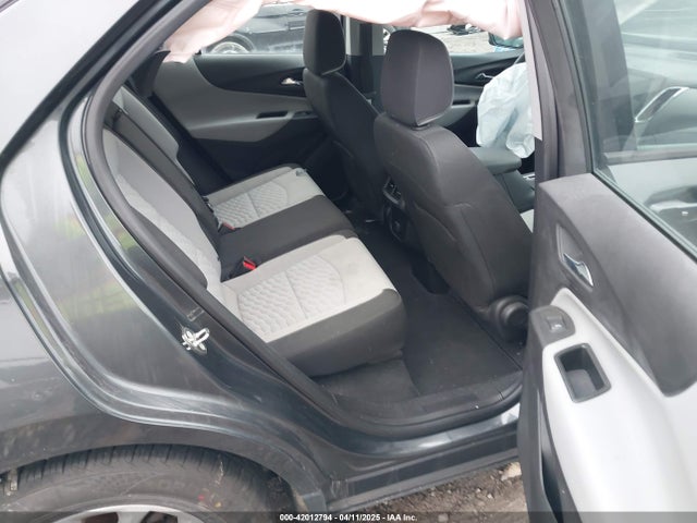 3GNAXHEV3JL118476 Chevrolet EQUINOX LS
