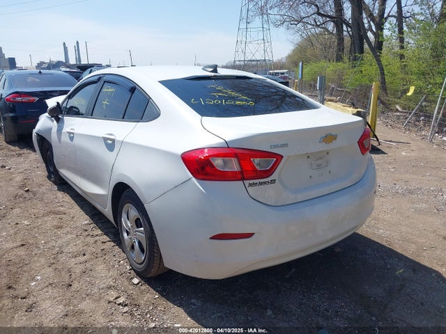 1G1BC5SM6H7197121 Chevrolet Cruze Ls Auto