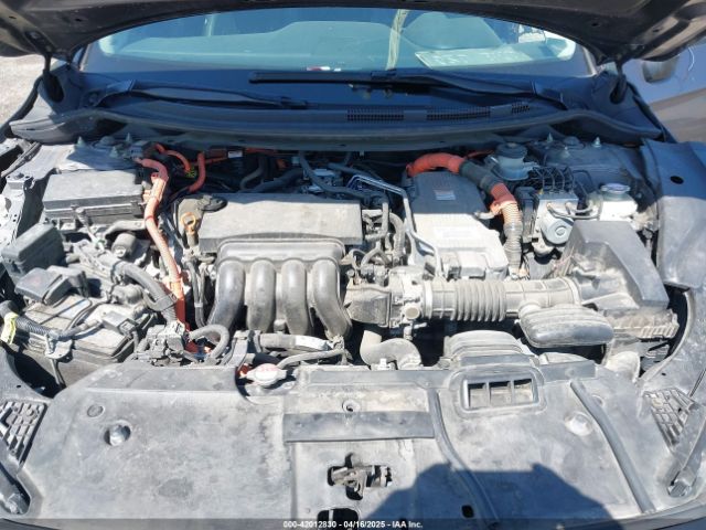 2018 HONDA CLARITY PLUG-IN HYBRID JHMZC5F34JC000689 Photo 9