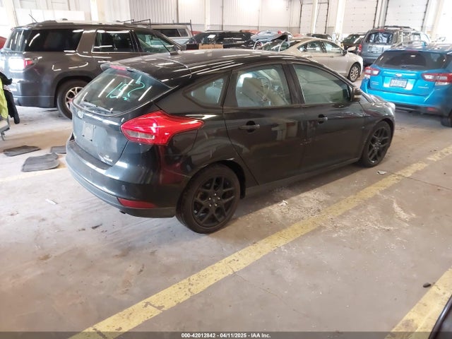 1FADP3K22GL286350 Ford FOCUS SE