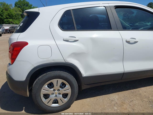 KL7CJKSB2FB191807 Chevrolet Trax 1ls