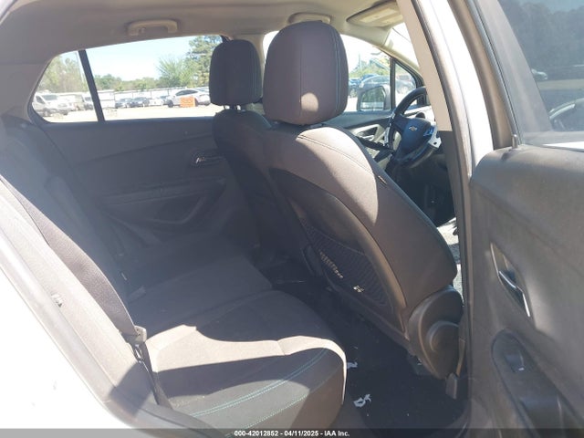 KL7CJKSB2FB191807 Chevrolet Trax 1ls