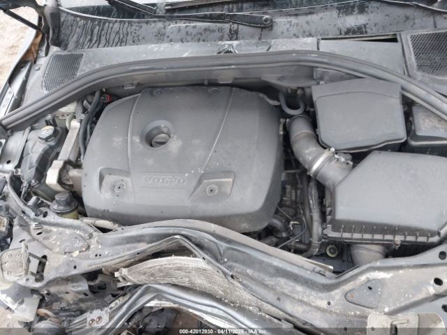 2017 VOLVO XC60 YV440MRU5H2103314 Photo 9