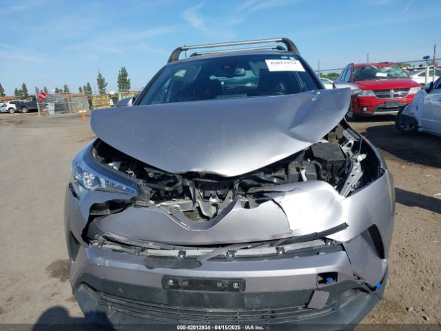 JTNKHMBX9K1044591 Toyota C-HR LE