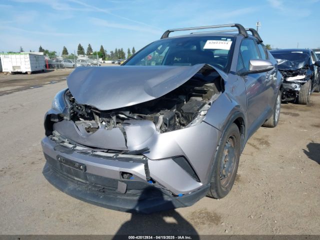JTNKHMBX9K1044591 Toyota C-HR LE