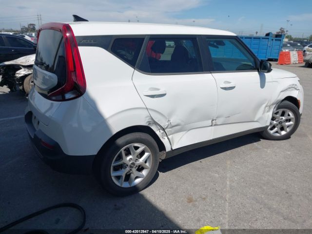 KNDJ23AU2N7168061 KIA SOUL LX